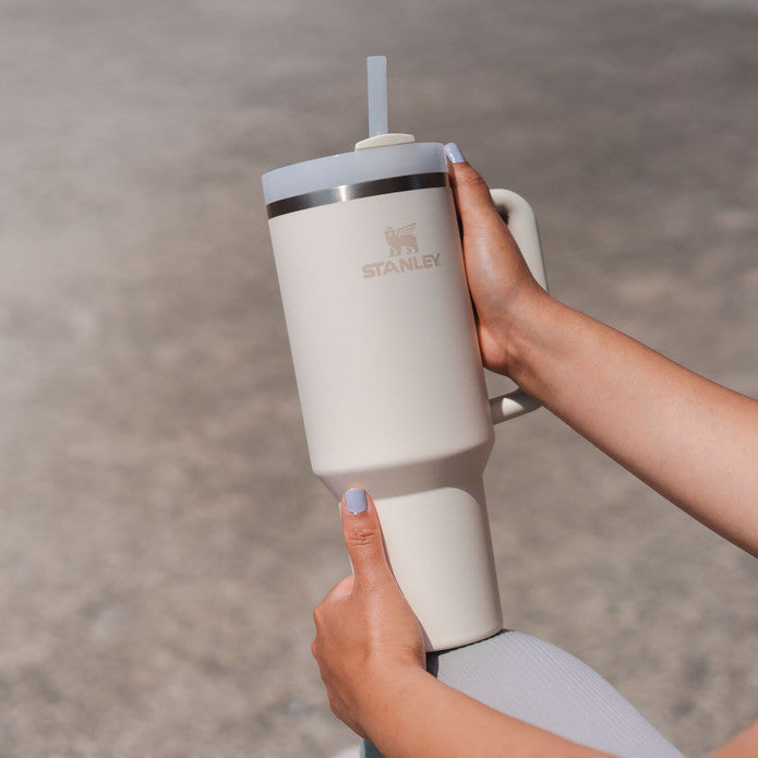 Stanley The Quencher H2.0 Flowstate™ Tumbler Cream